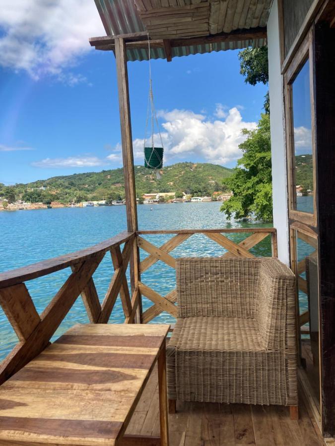 Soul Rebel Lodge & Backpackers Nkhata Bay 外观 照片