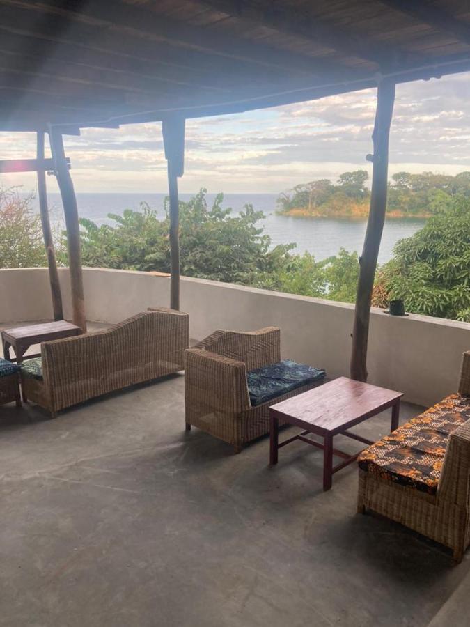 Soul Rebel Lodge & Backpackers Nkhata Bay 外观 照片