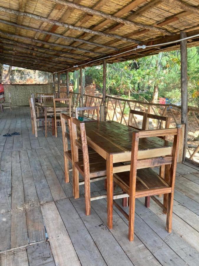Soul Rebel Lodge & Backpackers Nkhata Bay 外观 照片